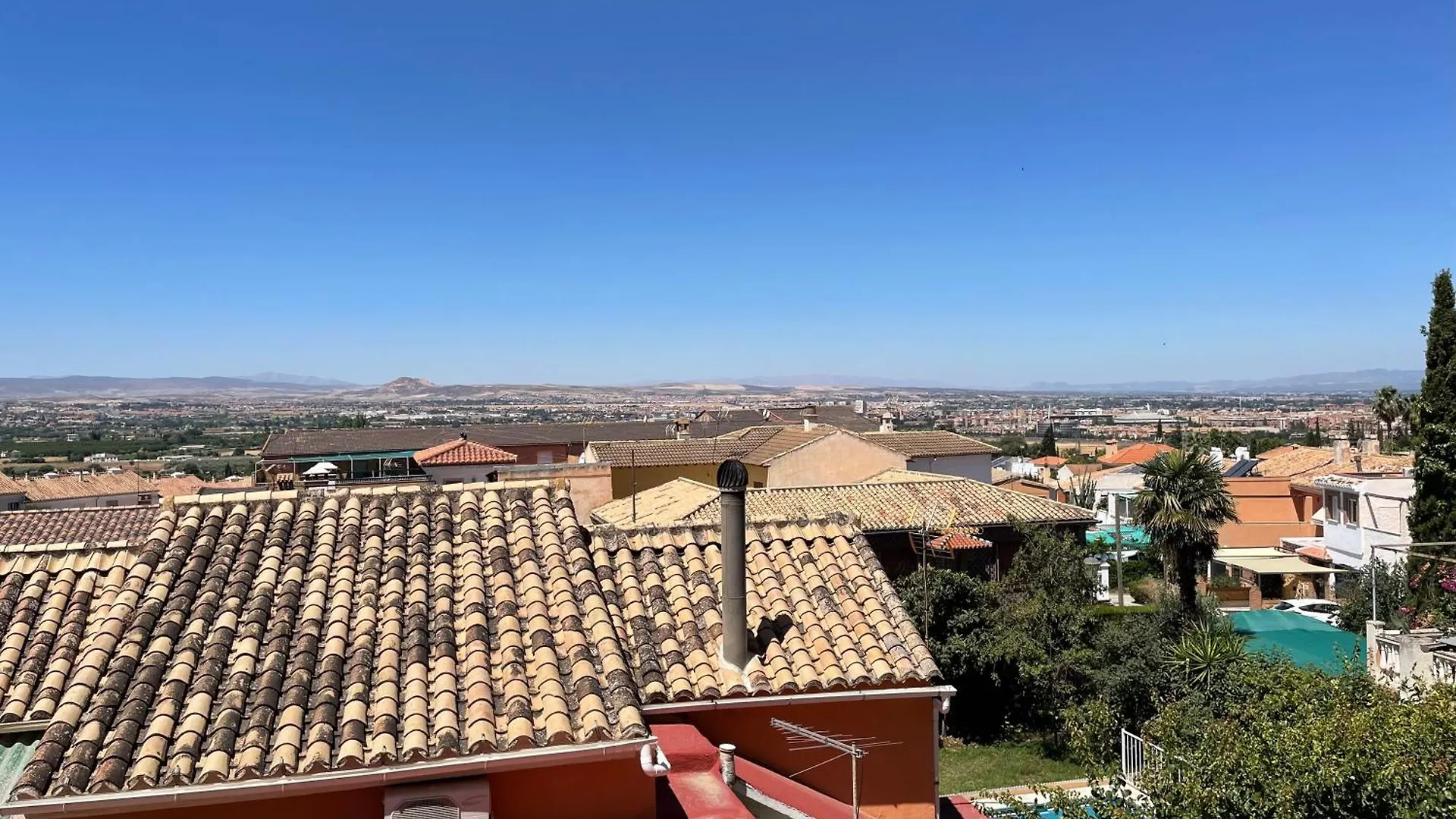 Disfruta De Granada Y Sus Encantos. Huetor Vega Spain